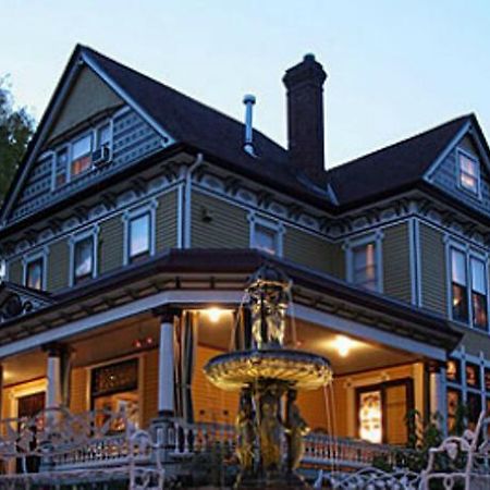 Rivertown Inn Stillwater Exterior photo